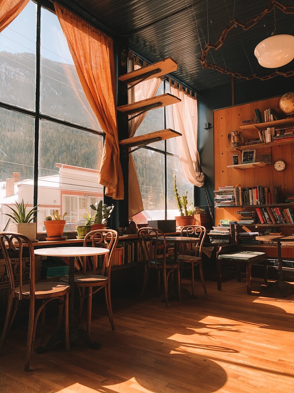 Cafe Tables