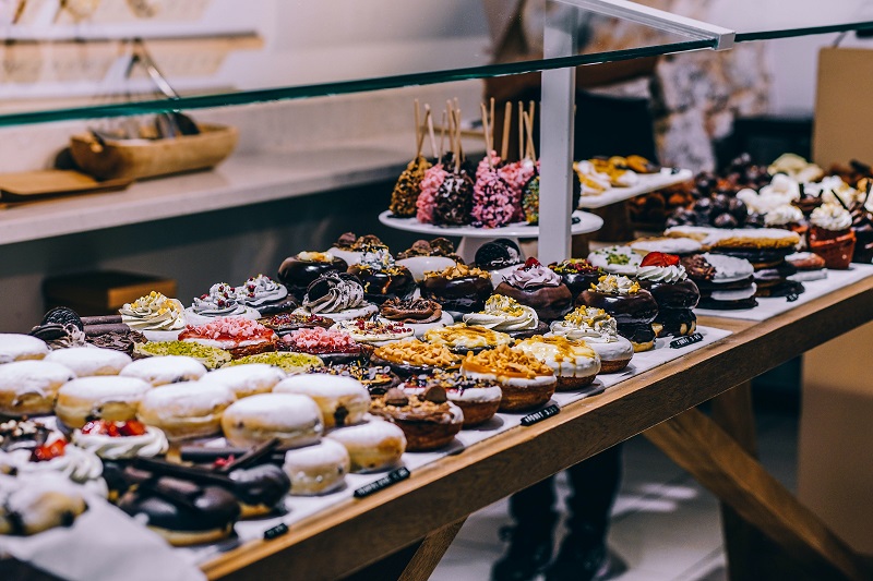 Add Sweetness To Your Relations With a Sweet Delight