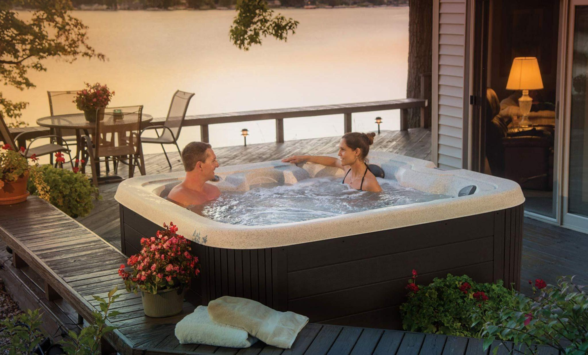 Useful Tips For Integrating Hot Tubs Into Your Home Beautiful