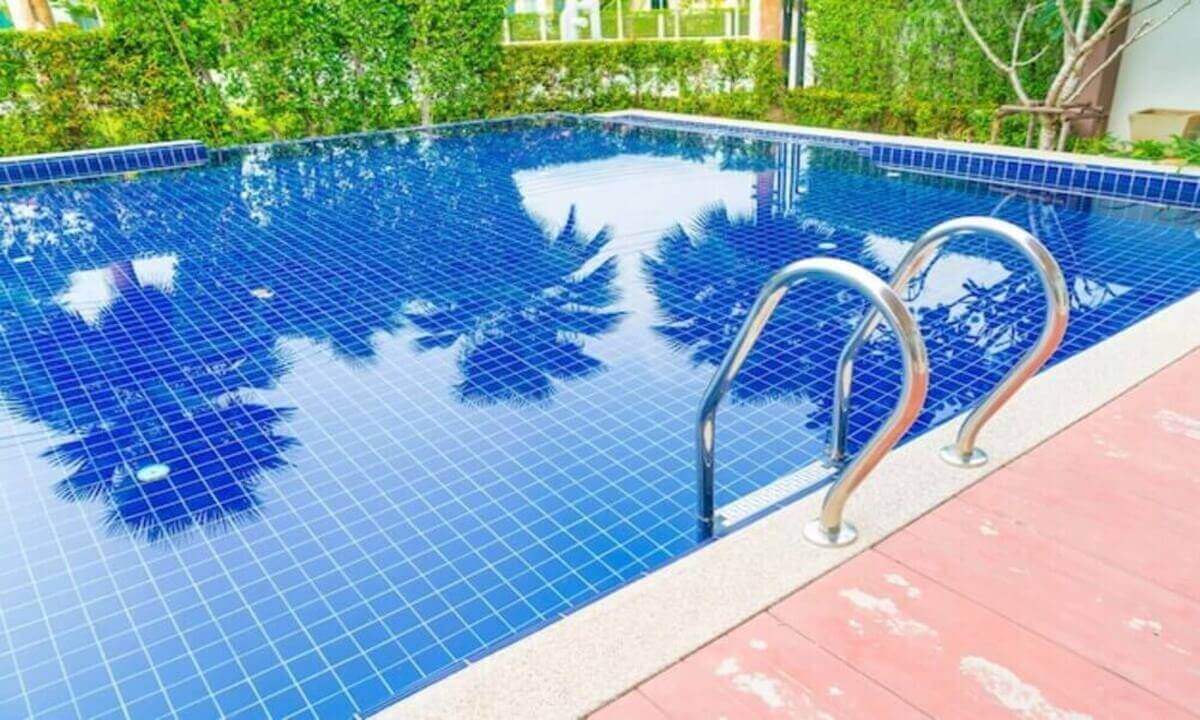 Pool Builders 