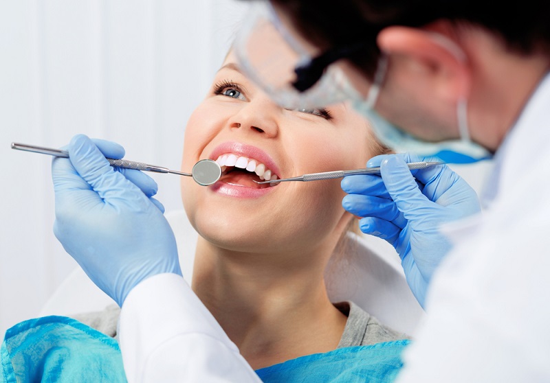 Importance of Hiring Professionals for Denture Relines