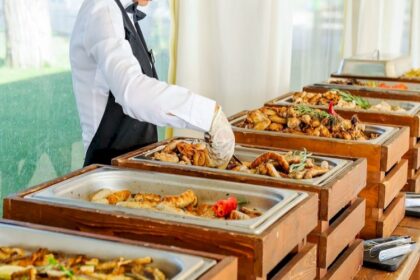5 Benefits of Hiring Catering for Corporate Events