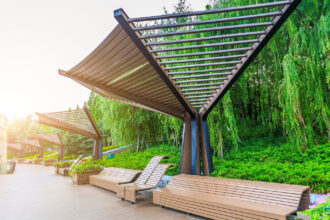 Embracing Outdoor Elegance: The Unique Benefits of Louvered Pergolas