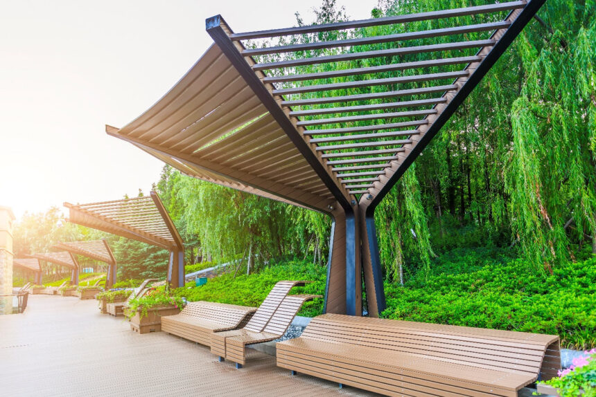 Embracing Outdoor Elegance: The Unique Benefits of Louvered Pergolas