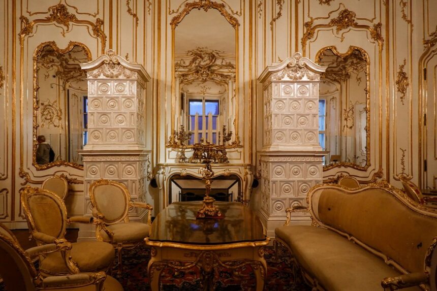 A Complete Guide to Bespoke Gilding Services for Homes and Commercial Properties