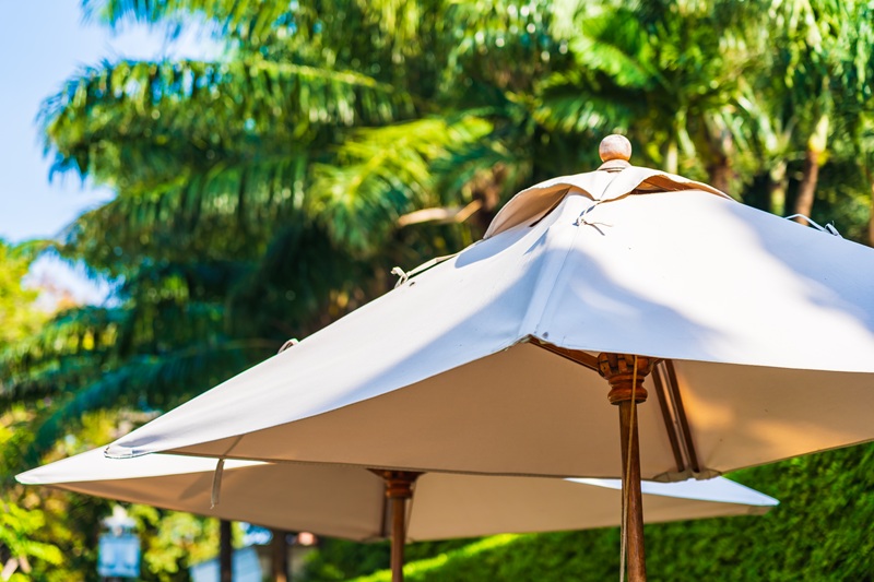 square market umbrella
